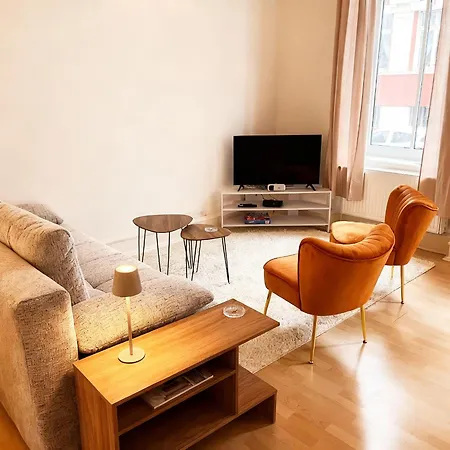 Heritage Apartments - Family-Friendly, Modern, Central Düren - Eifel