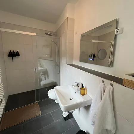 Heritage - Family-friendly, Modern, *