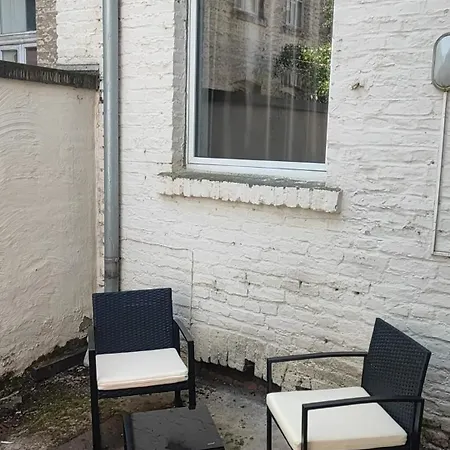 Heritage - Family-friendly, Modern, *