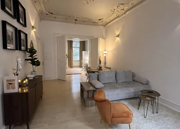 Urban Heritage With Work Space In Düren Center Appartement