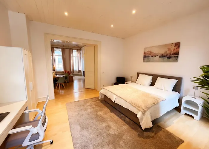 Urban Heritage With Work Space In Düren Center Appartement *